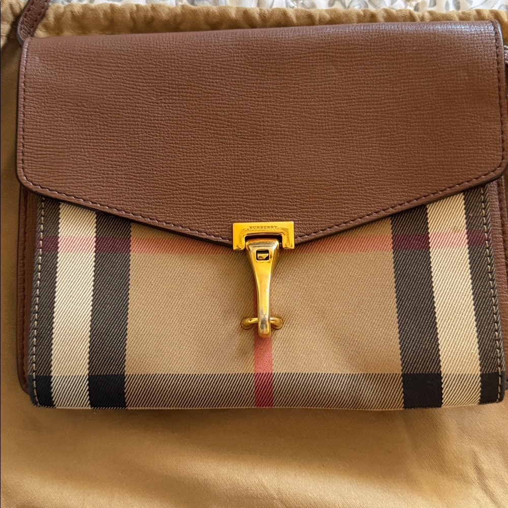 Burberry Maroon and Tan Leather Interior